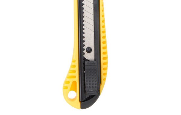 Cutter 18mm SK5 Deli Tools EDL003 (yellow)